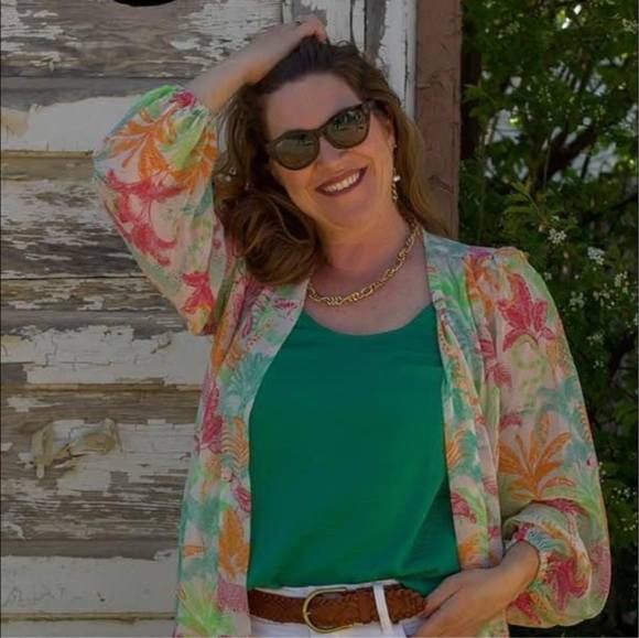 Meet your Posher, Carrie - Picture 1 of 1